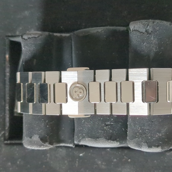 Bell& Ross Br-05 watch - Picture 2 of 3